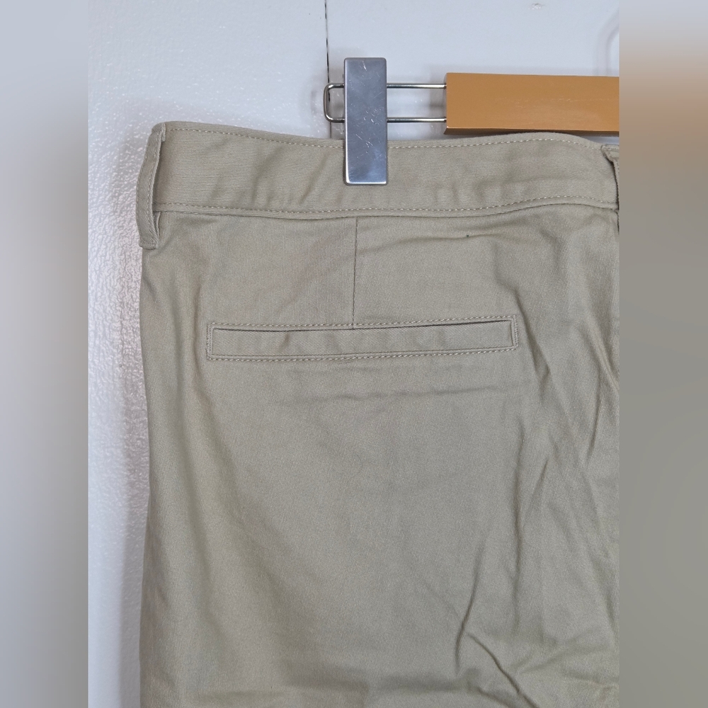 Old Navy Women's Size 16 Khaki High-Rise Flare Leg Adjustable Waist